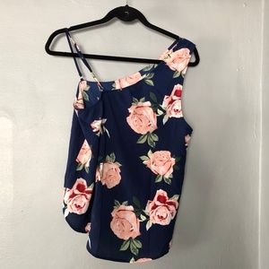 7 Sisters Juniors' Printed One-Shoulder Top